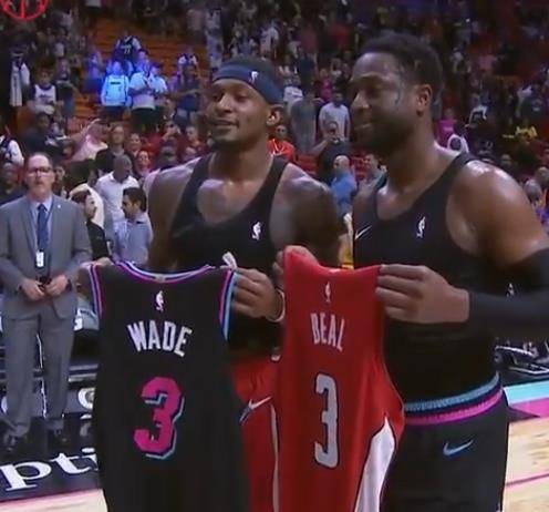 完美世界发布2024年报及2025一季报 重回盈利轨道